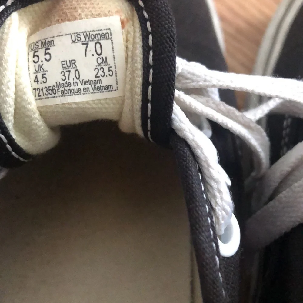 VANS Authentic - Picture 8 of 9